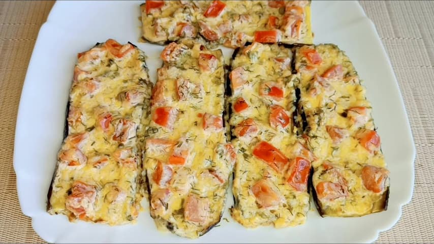 Баклажаны с помидором и сыром в духовке видео рецепт