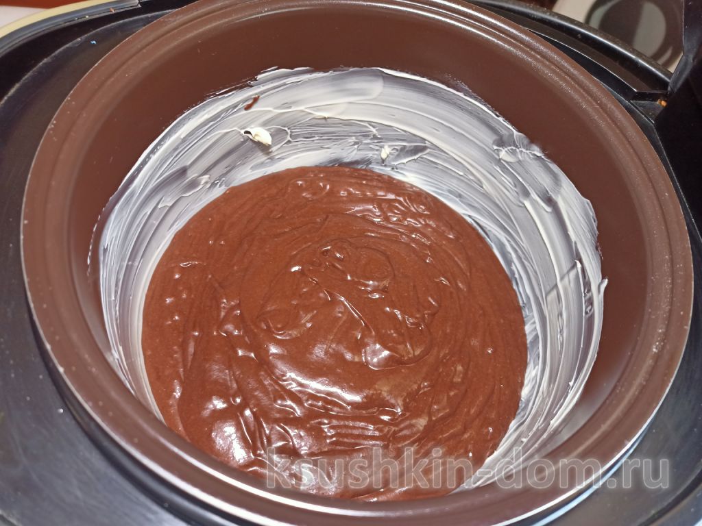 Шоколадный кекс на кефире в мультиварке 6