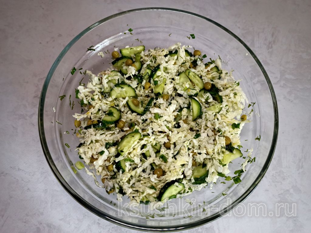 Зеленый салат с пекинской капустой 6