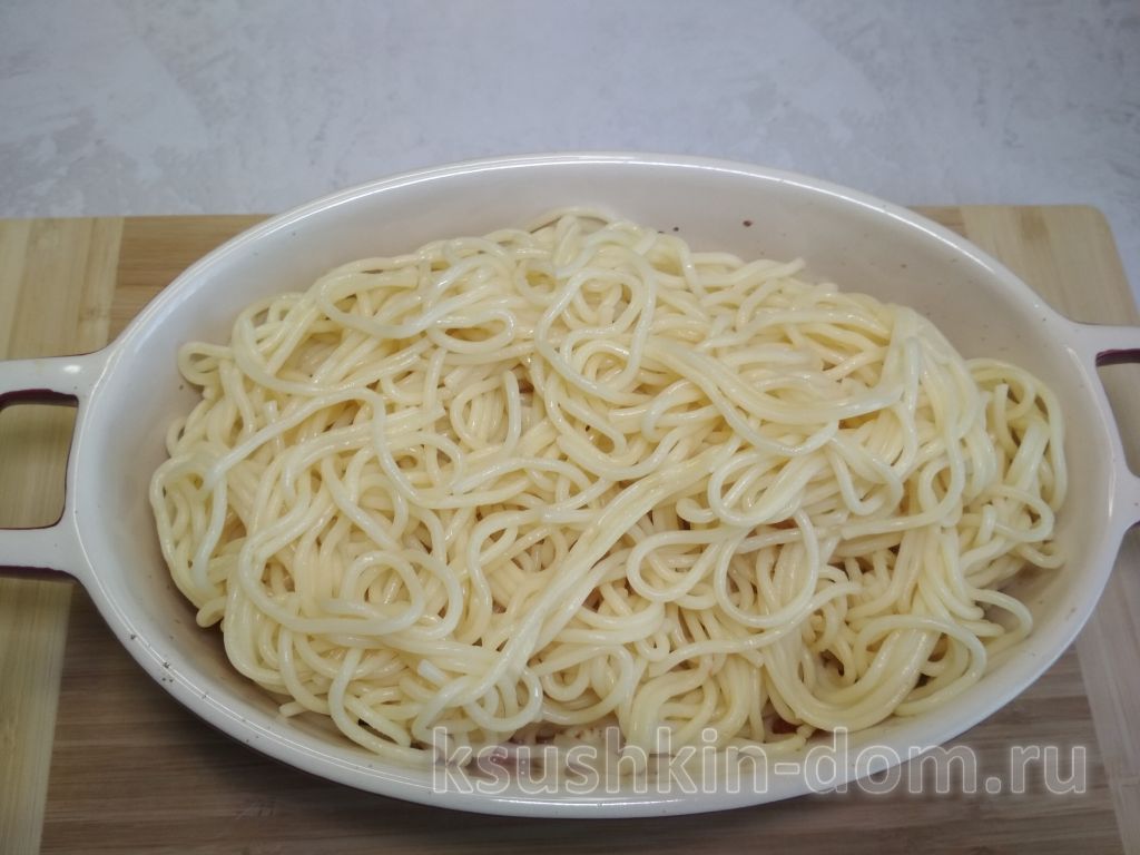 Спагетти с запеченной фетой и помидорами черри 7