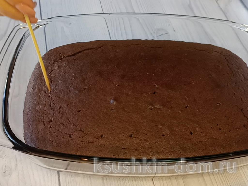 Мокрый шоколадный кекс с заварным кремом 8